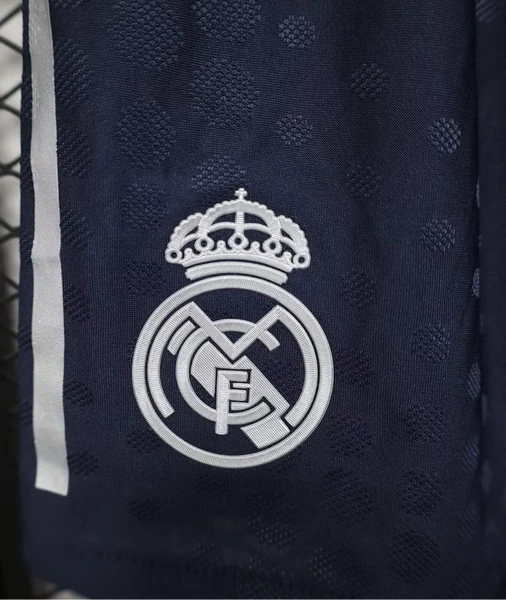 Real Madrid Maillot 2025 2026 - Survêtements Real Madrid | maillotdefootpersonnalise