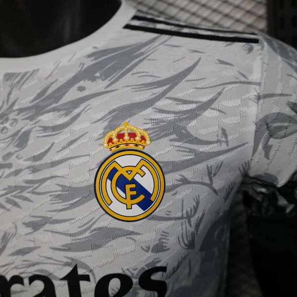 Real Madrid Maillot 2025 2026 - Survêtements Real Madrid | maillotdefootpersonnalise