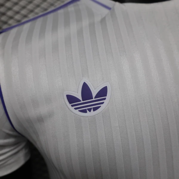 Real Madrid Maillot 2025 2026 Pourpre - Survêtements Real Madrid | maillotdefootpersonnalise