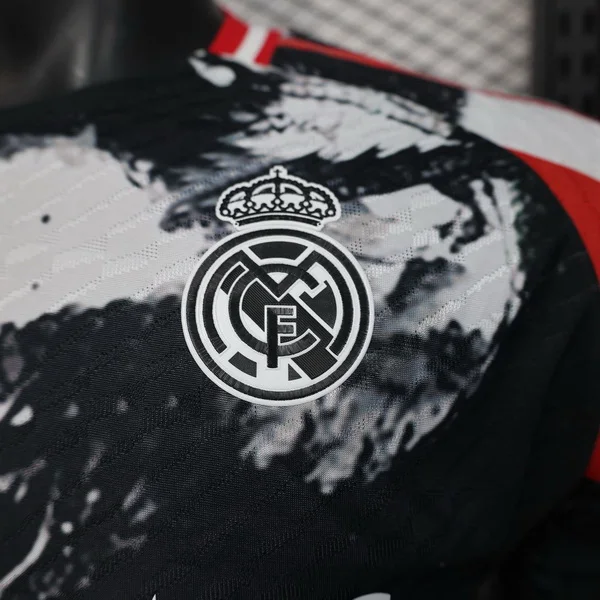 Real Madrid Maillot 2025 2026 - Survêtements Real Madrid | maillotdefootpersonnalise