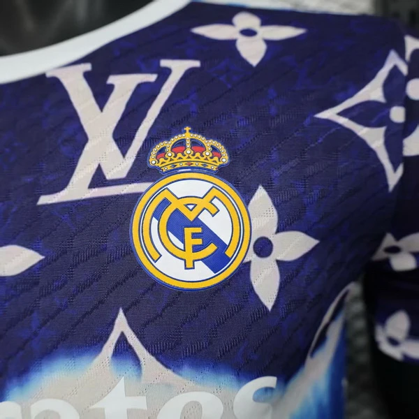 Real Madrid Maillot 2025 2026 Pourpre - Survêtements Real Madrid | maillotdefootpersonnalise